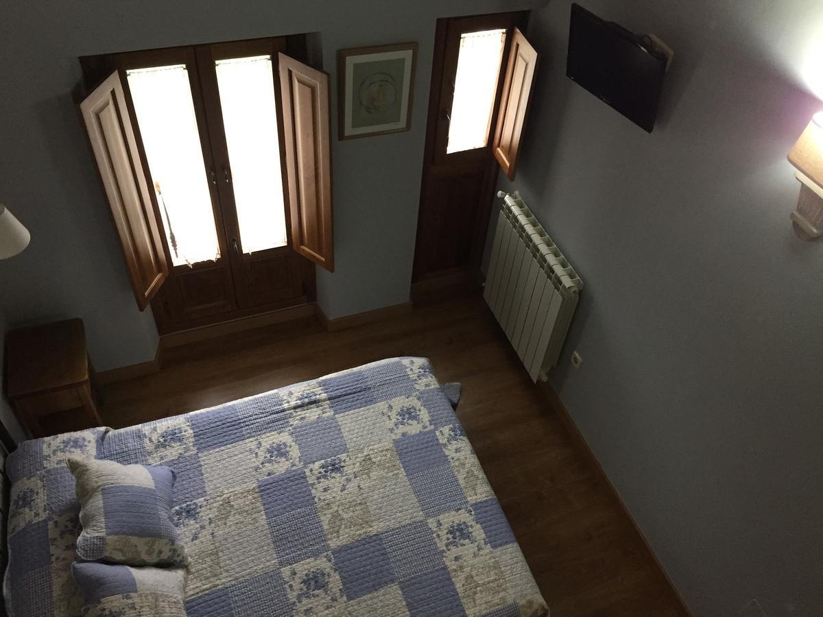 La Casuca del Esbardu Hotel Vilde Habitación foto
